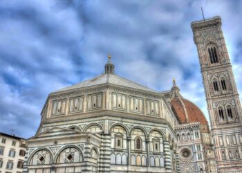 The Impact of Technology on the Church: Balancing Tradition and Innovation