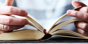 From Darkness to Light: How Bible Verses Helped Individuals Overcome Challenges